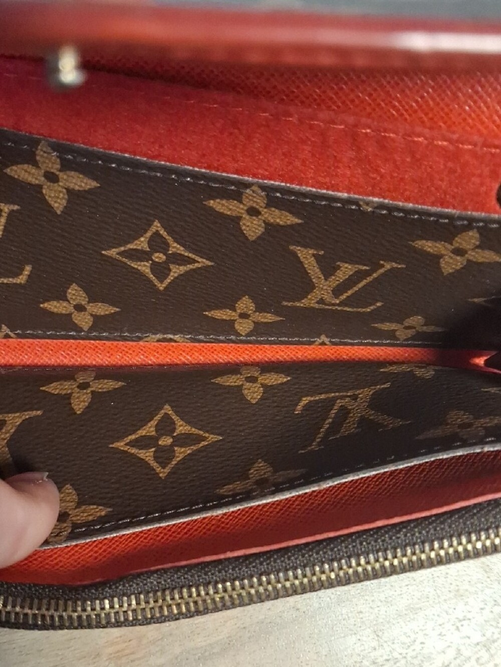 Louis Vuitton Monogram Wallet with Red Trim and added Chain - Picture 3 of 8